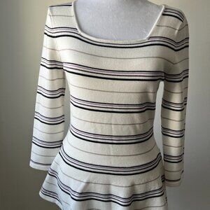 💜White house Black market Square neck knitted peplum top Sz M *White-with…